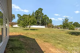 805 E Mills Dr, Landis, NC 28088 - Photo 30