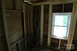 115 N Arlington Ave, Jonesville, NC 28642 - Photo 12