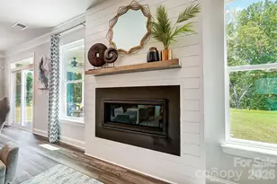 8615 Frank Grier Rd, Charlotte, NC 28215 - Photo 6