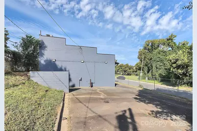 2820 L D Parker Drive, Charlotte, NC 28206 - Photo 10