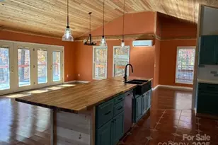 28 Wake St, Waynesville, NC 28786 - Photo 4