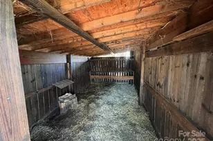 1301 Double Springs Church Rd, Shelby, NC 28150 - Photo 16