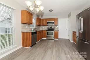 7009 Gatwick Ln, Matthews, NC 28104 - Photo 6