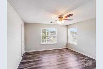 836 Almora Drive, Charlotte, NC 28216 - Photo 16