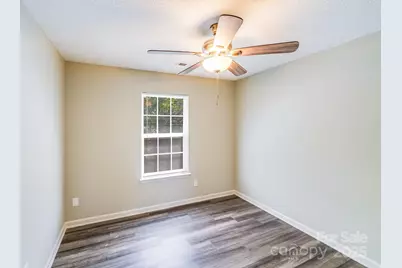 836 Almora Drive, Charlotte, NC 28216 - Photo 20