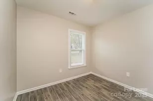 8217 Meadowdale Ln, Charlotte, NC 28227 - Photo 12