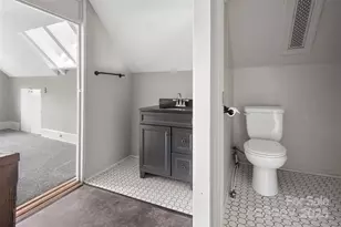 15 Grindstaff Dr, Asheville, NC 28803 - Photo 12