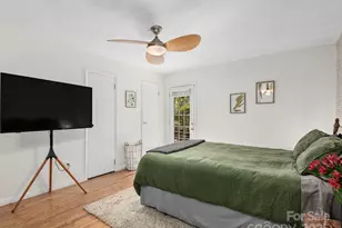 22 Waters Rd, Asheville, NC 28805 - Photo 14