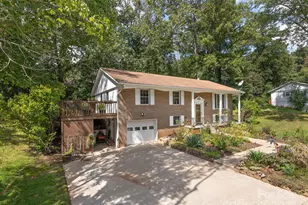 22 Waters Rd, Asheville, NC 28805 - Photo 2