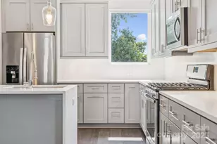 423 Coxe Ave, Charlotte, NC 28208 - Photo 12