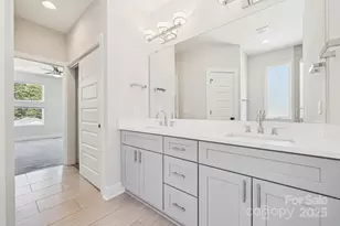 423 Coxe Ave, Charlotte, NC 28208 - Photo 18