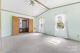 112 Melody St, Clyde, NC 28721 - Photo 24