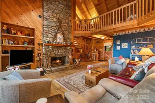 215 Goldenleaf Rd, Mars Hill, NC 28754 - Photo 14