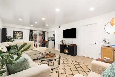 1635 Merry Oaks Road, Charlotte, NC 28205 - Photo 2