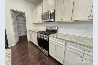 14611 Murfield Court, Charlotte, NC 28278 - Photo 8