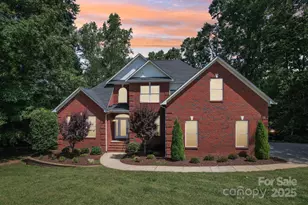 3040 Patrick Pl Cir, Clover, SC 29710 - Photo 2