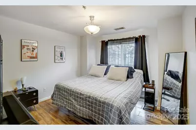 529 N Graham Street, Charlotte, NC 28202 - Photo 8