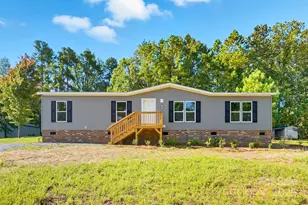 155 Castle Ct, Kings Mountain, NC 28086 - Photo 2