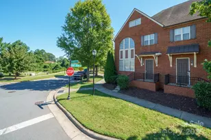 103 Steinbeck Wy, Mooresville, NC 28117 - Photo 2