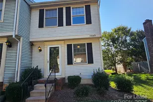 9445 Lexington Cir, Charlotte, NC 28213 - Photo 2