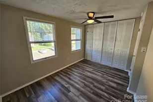 9445 Lexington Cir, Charlotte, NC 28213 - Photo 14