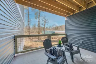 143 Carver St, Brevard, NC 28712 - Photo 12