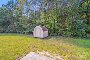 2928 Westwinds Ct, Charlotte, NC 28214 - Photo 16