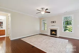 4322 Hubbard Falls Dr, Charlotte, NC 28269 - Photo 8