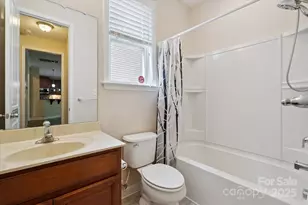 4322 Hubbard Falls Dr, Charlotte, NC 28269 - Photo 34