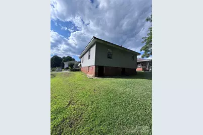 19 Thole Street, Marion, NC 28752 - Photo 2