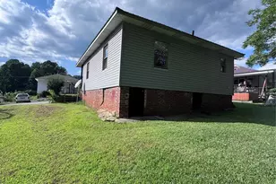 19 Thole St, Marion, NC 28752 - Photo 2