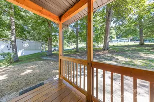 425 Lyndhurst Dr, Hendersonville, NC 28791 - Photo 22