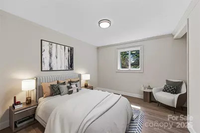 425 Lyndhurst Drive, Hendersonville, NC 28791 - Photo 14