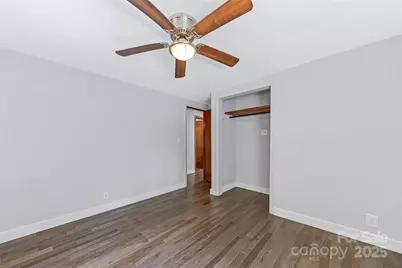 425 Lyndhurst Drive, Hendersonville, NC 28791 - Photo 18