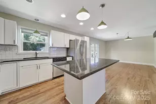 7424 Watercrest Rd, Charlotte, NC 28210 - Photo 10