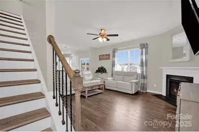 147 Kingsway Drive, Mooresville, NC 28115 - Photo 2