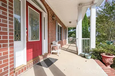 640 40th Avenue Lane NW, Hickory, NC 28601 - Photo 4