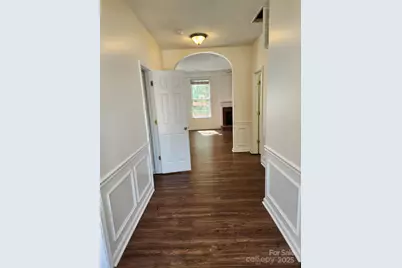 11412 Leigh Glen Circle, Charlotte, NC 28269 - Photo 2