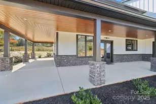 118 Winners Cir, Mooresville, NC 28117 - Photo 2