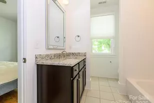 633 Ideal Way, Charlotte, NC 28203 - Photo 36