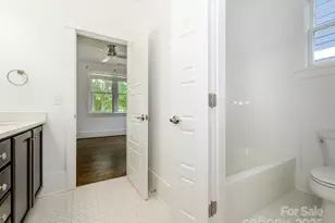 633 Ideal Way, Charlotte, NC 28203 - Photo 34