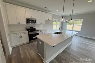 426 E 10th St, Oakboro, NC 28129 - Photo 12