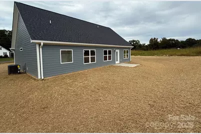 426 E Tenth Street #1, Oakboro, NC 28129 - Photo 4