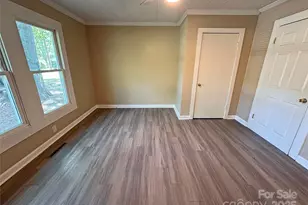 504 Locust St, Kannapolis, NC 28081 - Photo 28