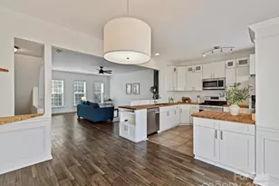 14130 Fitzroy Ln, Charlotte, NC 28277 - Photo 8