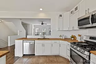 14130 Fitzroy Ln, Charlotte, NC 28277 - Photo 10