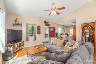 26 Azalea Dr, Clyde, NC 28721 - Photo 10