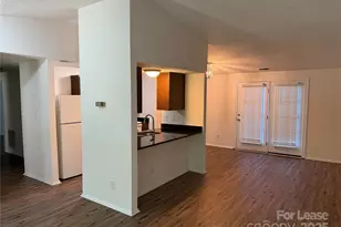 11602 Green Willow Ln, Charlotte, NC 28226 - Photo 4