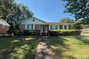 2855 Fordwood Dr, Charlotte, NC 28208 - Photo 1