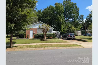 2855 Fordwood Drive, Charlotte, NC 28208 - Photo 2